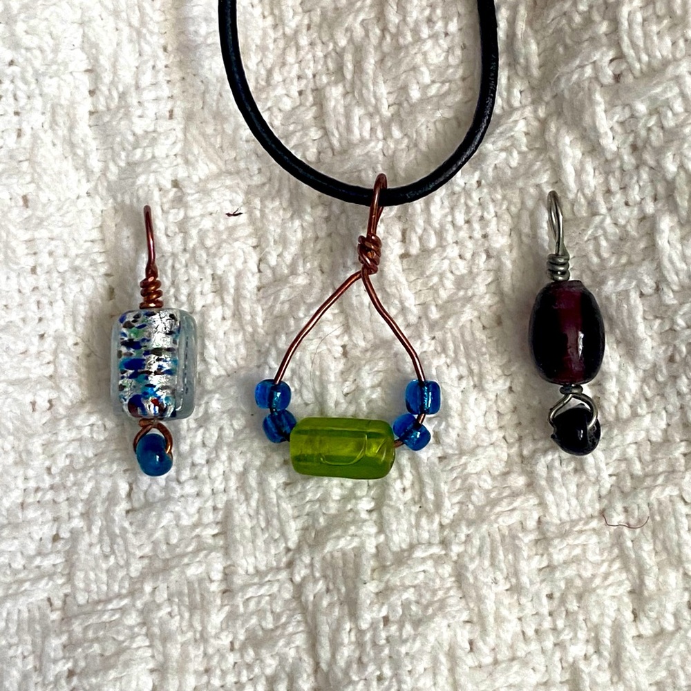 3 piece set. NWOT Handmade glass bead pendants
